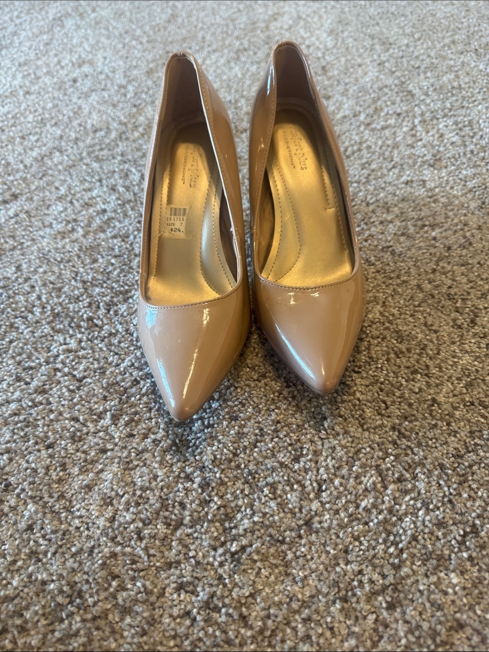 comfort plus by Predictions Beige Patent Pointed-Toe Pumps